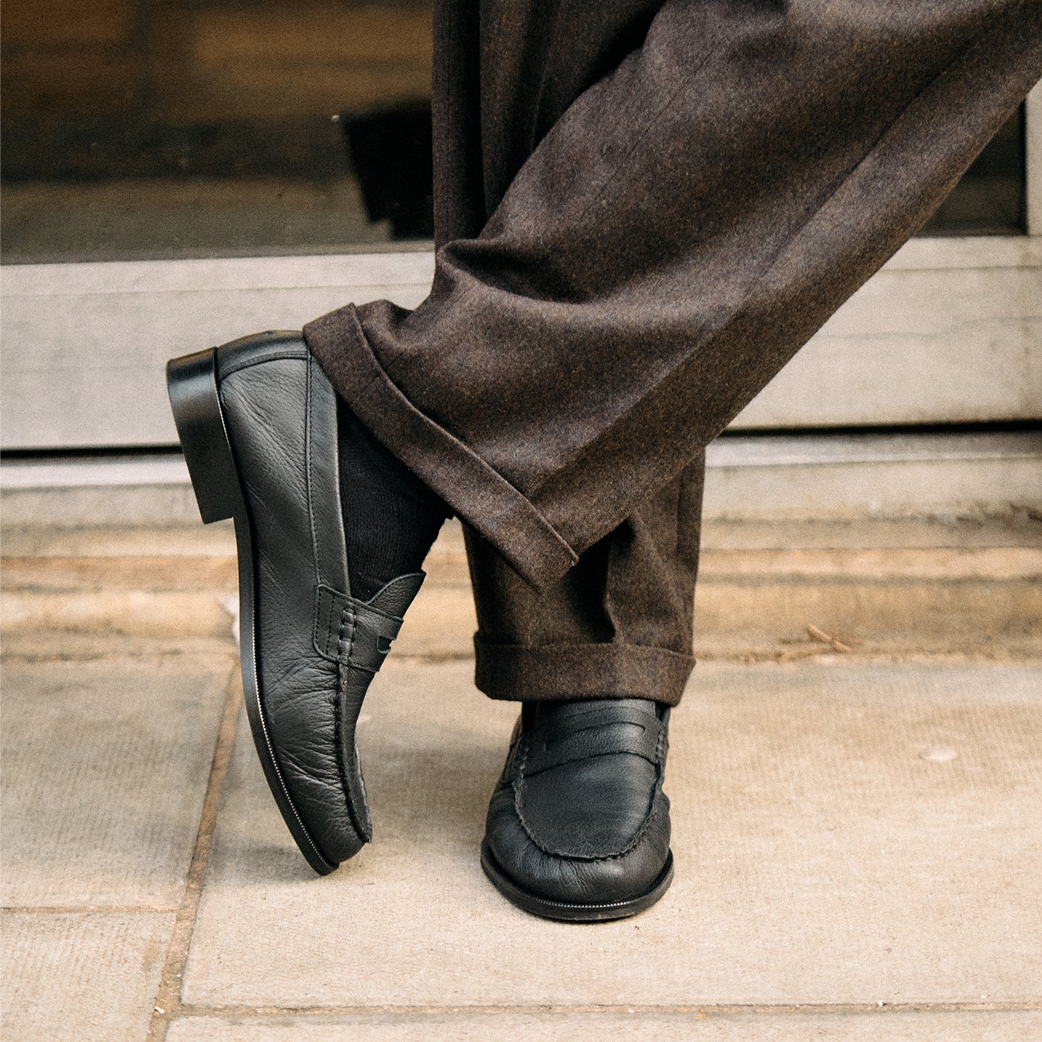 Ezra Black Tumbled Ruched Loafer - Men's - Image 8