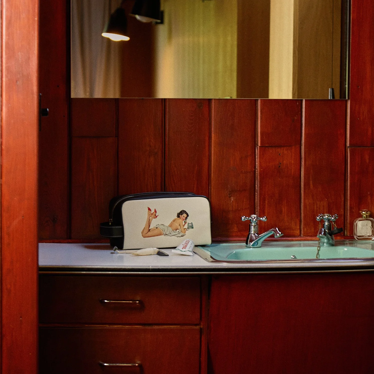 Mason Pin Up Washbag - Image 6